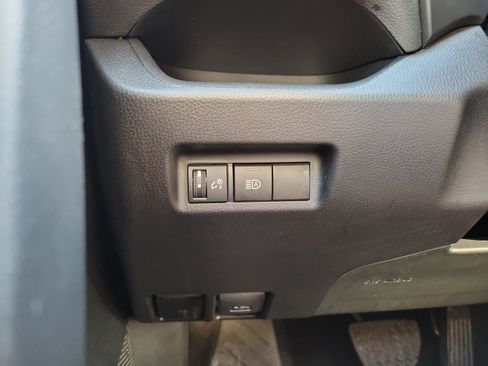 Used 2024 Toyota RAV4 XLE FWD image 25