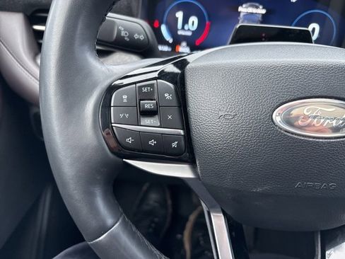 Used 2025 Ford Explorer Platinum w/ Ultimate Package image 27