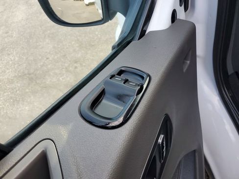 Used 2023 Ford Transit 350 XLT image 17