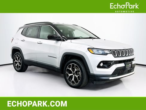 Used 2025 Jeep Compass Limited AWD/4WD image 1