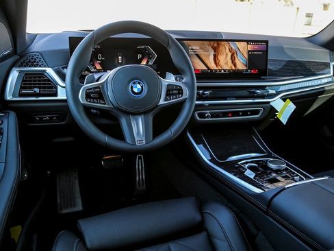 New 2026 BMW X5 xDrive50e w/ M Sport Package image 9
