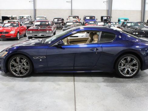 Used 2012 Maserati GranTurismo S RWD image 13