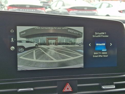 Used 2023 Hyundai Elantra SEL w/ Convenience Package image 17