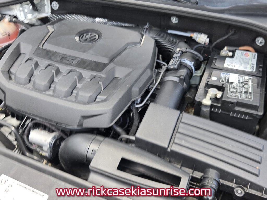 Used 2018 Volkswagen Passat 2.0T SE FWD image 20