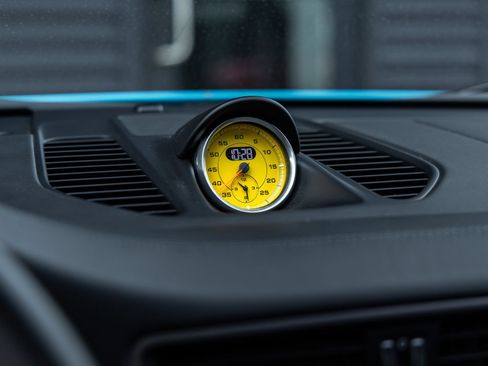 Certified 2017 Porsche 911 Turbo S AWD/4WD image 40