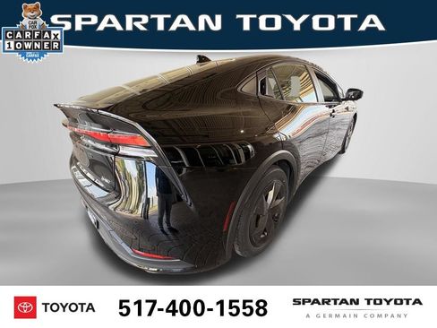 Used 2025 Toyota Prius LE FWD image 6