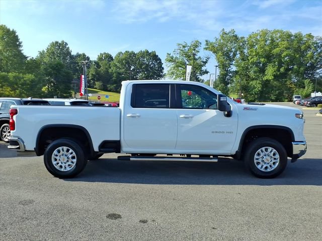 Used 2026 Chevrolet Silverado 2500 LT AWD/4WD image 5
