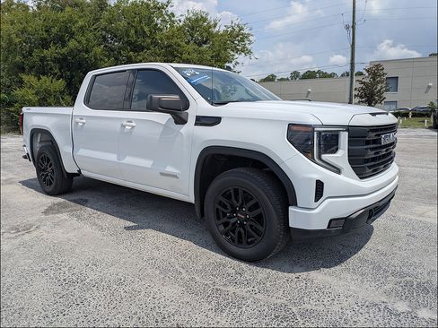 Used 2024 GMC Sierra 1500 Elevation AWD/4WD image 2