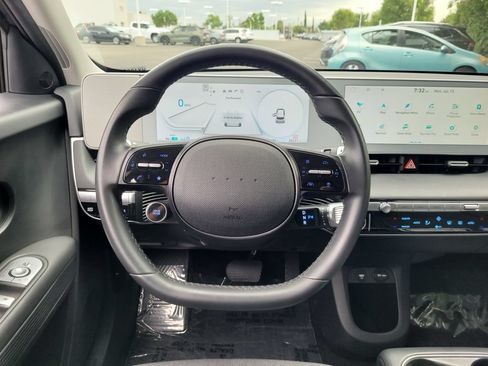 Used 2024 Hyundai Ioniq 5 SE RWD image 17