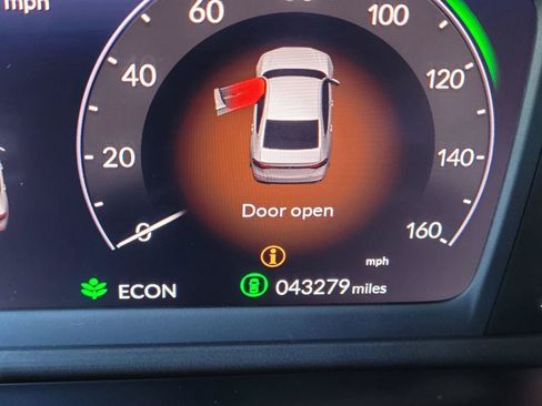 Used 2024 Honda Accord Sport image 28