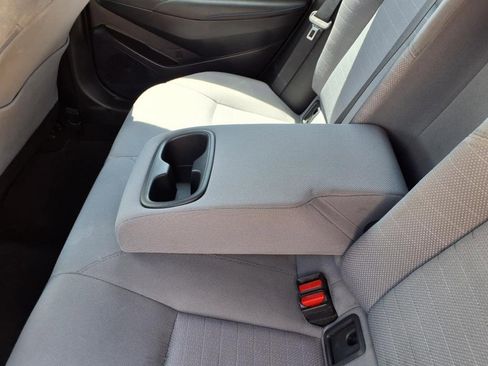 Used 2021 Toyota Corolla SE image 8