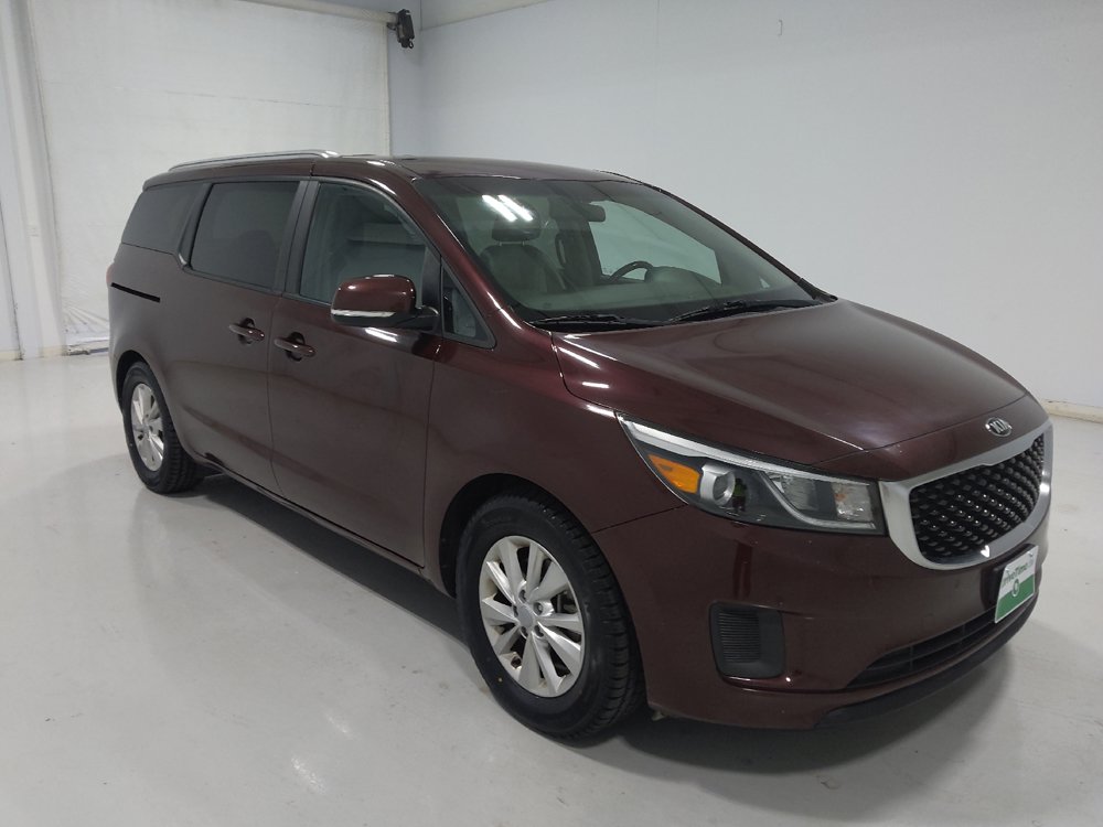 Used 2017 Kia Sedona LX w/ LX Essentials Premium Package FWD image 13
