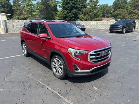 Used 2020 GMC Terrain SLT w/ Preferred Package FWD image 4