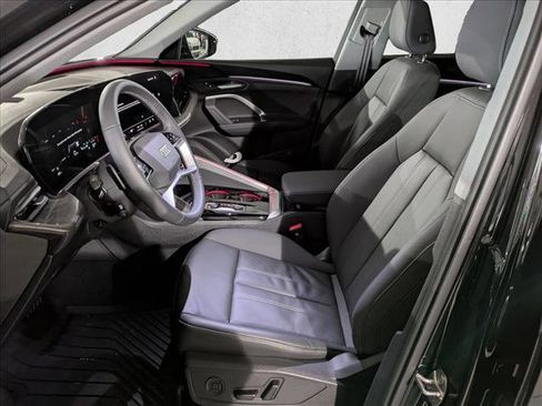 New 2025 Audi Q5 Premium image 4