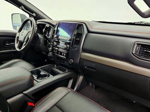 Used 2024 Nissan Titan PRO-4X w/ Pro-4x Convenience Package AWD/4WD image 25