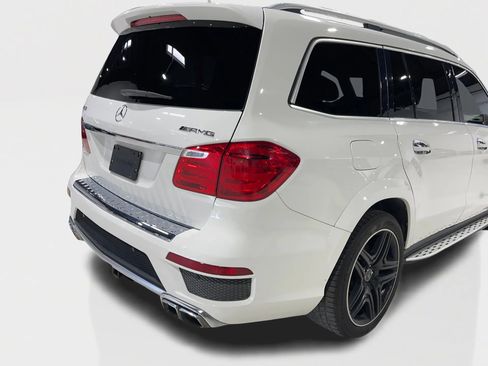Used 2016 Mercedes-Benz GL 63 AMG 4MATIC w/ Accessory Chrome Package image 15