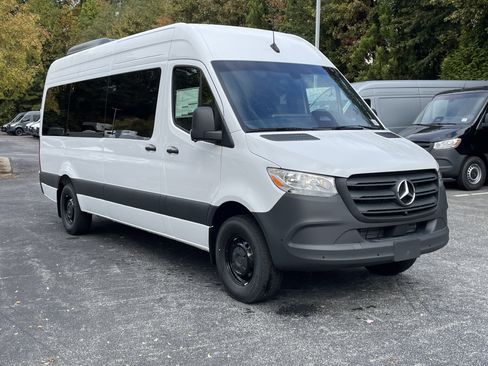 New 2026 Mercedes-Benz Sprinter 2500 image 4
