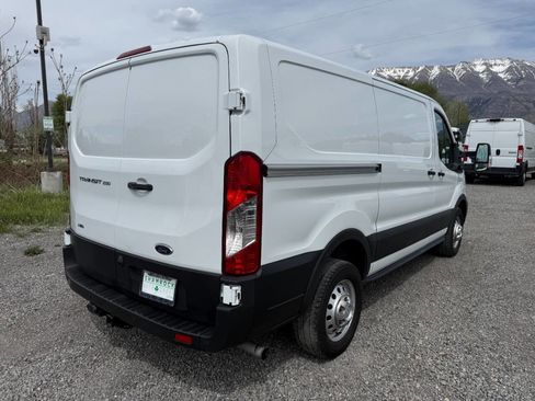 Used 2023 Ford Transit 250 Low Roof AWD image 3