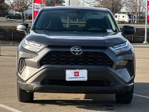 Used 2024 Toyota RAV4 LE image 9