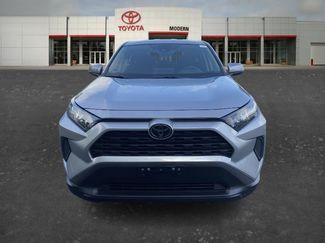 Certified 2022 Toyota RAV4 LE AWD/4WD video 2
