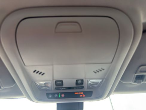 Certified 2024 Chevrolet Equinox LT w/ LPO, Floor Liner Package AWD/4WD image 23