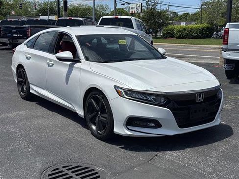 Used 2019 Honda Accord Sport image 3