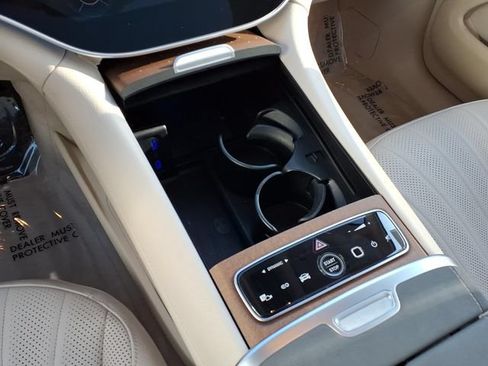Used 2024 Mercedes-Benz EQS 450+ SUV image 7