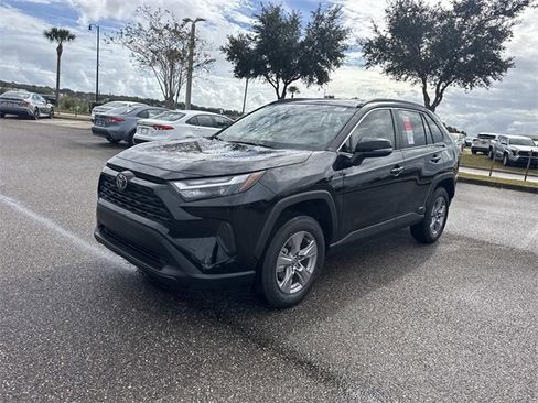 New 2025 Toyota RAV4 XLE image 8