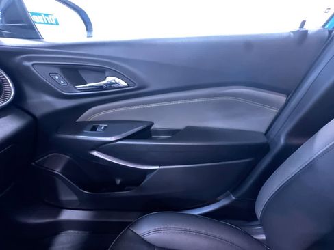 Used 2025 Chevrolet Trax ACTIV w/ Driver Confidence Package image 34