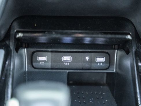 Used 2022 Kia Sorento SX AWD/4WD image 25