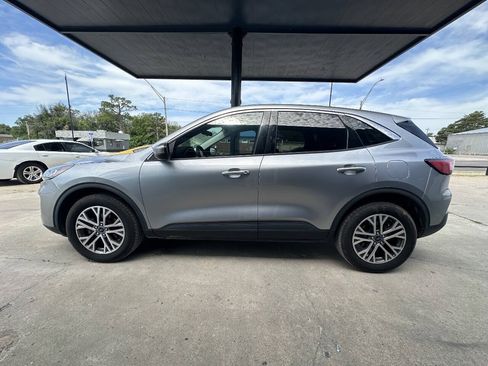 Used 2022 Ford Escape SEL AWD/4WD image 5