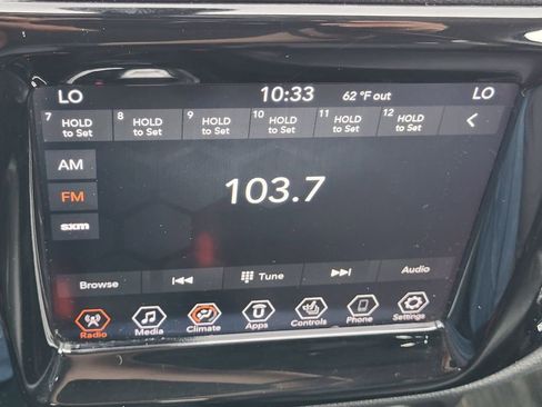 Used 2019 Jeep Compass Limited image 18