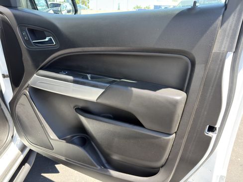 Used 2018 Chevrolet Colorado ZR2 AWD/4WD image 11