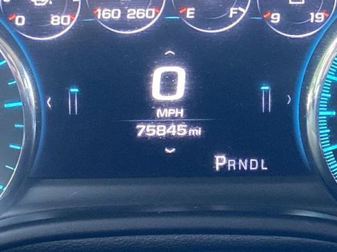 Used 2018 GMC Yukon XL Denali RWD image 8
