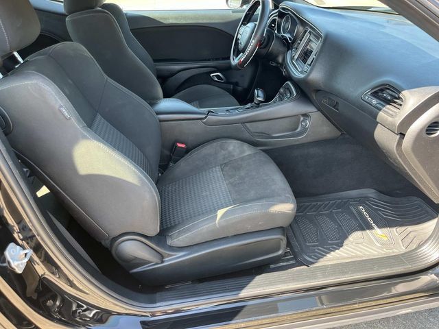 Used 2020 Dodge Challenger R/T RWD image 18