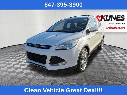 Used 2016 Ford Escape Titanium image 3