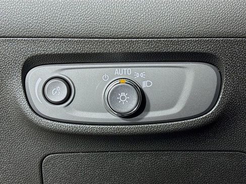 Used 2026 Buick Encore GX Preferred w/ Advanced Technology Package image 11