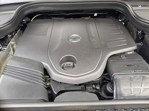 New 2026 Mercedes-Benz GLS 450 4MATIC image 15
