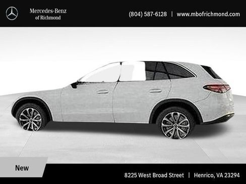 Used 2026 Mercedes-Benz GLC 300 4MATIC image 32