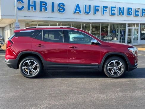 Used 2021 GMC Terrain SLT w/ LPO, Bright Accent Package image 1