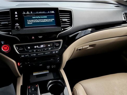 Used 2019 Honda Pilot Elite image 43