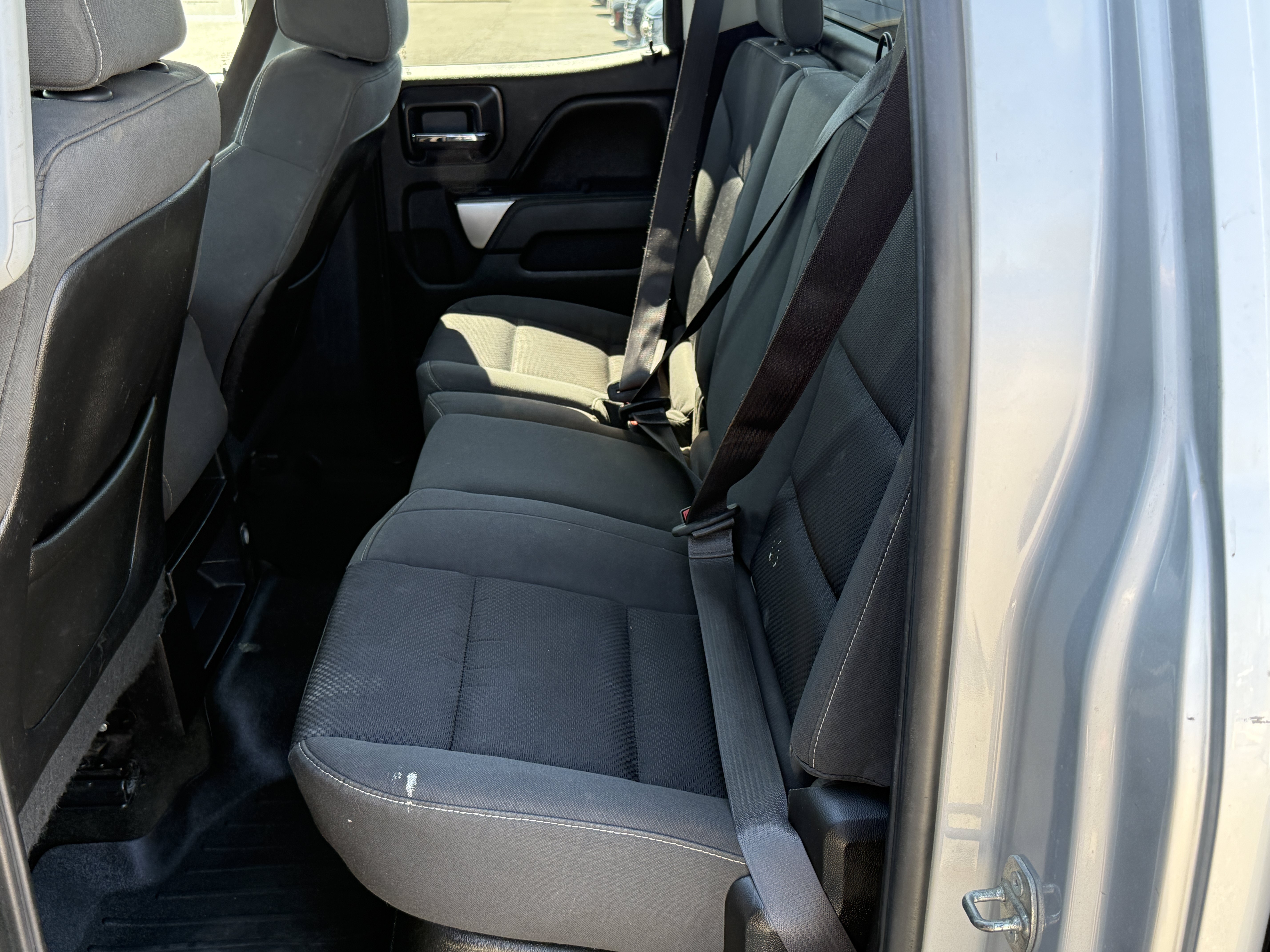 Used 2015 Chevrolet Silverado 1500 LT w/ LT Convenience Package AWD/4WD image 30