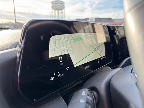 Used 2025 Chevrolet Equinox LT image 24