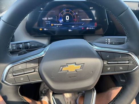 New 2026 Chevrolet Equinox LT w/ Convenience Package II FWD image 22