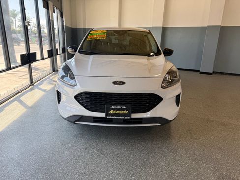 Used 2020 Ford Escape SE Sport FWD image 2