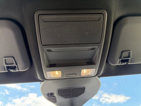 Used 2025 Ford Escape ST-Line AWD/4WD image 23
