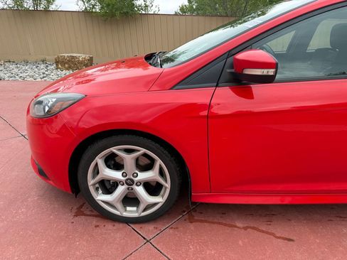 Used 2014 Ford Focus ST w/ Equipment Group 202A FWD image 34