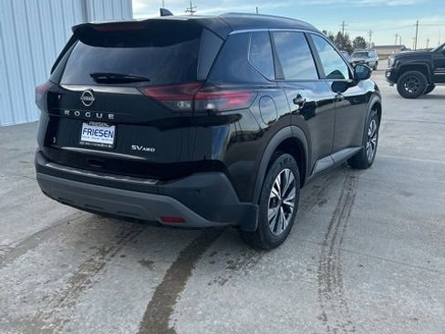 Used 2023 Nissan Rogue SV w/ SV Premium Package image 5