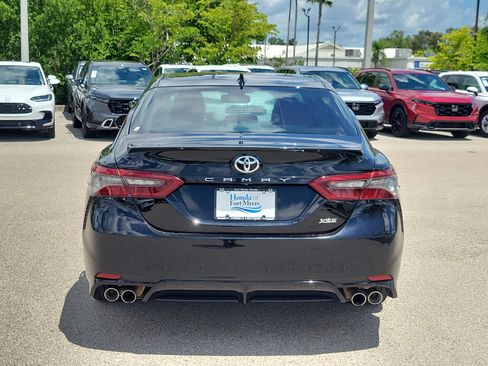 Used 2021 Toyota Camry XSE FWD image 5