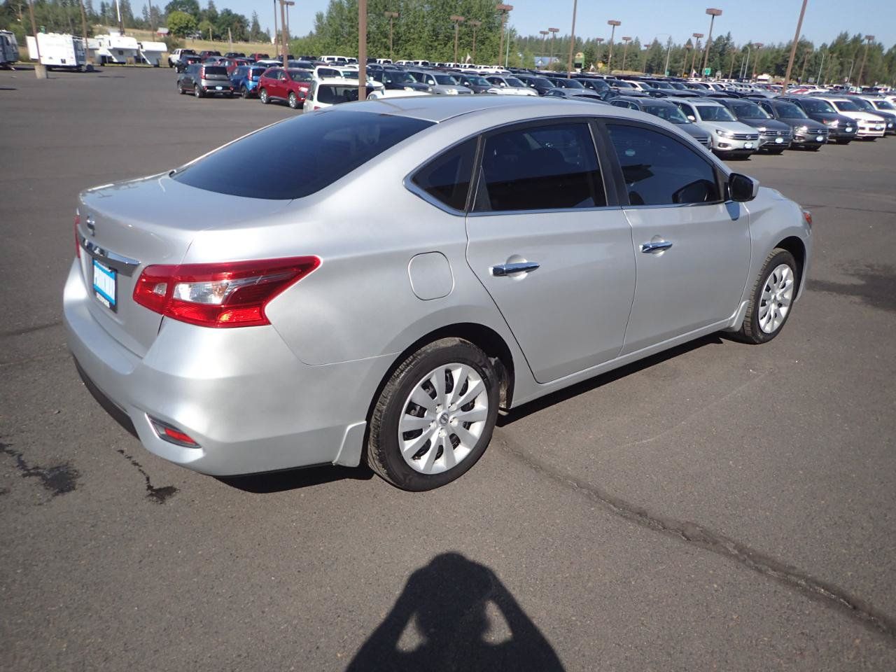 Used 2017 Nissan Sentra S FWD image 5